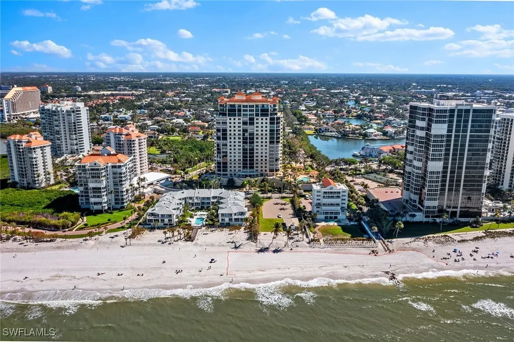 81 Seagate Drive Naples FL 34103