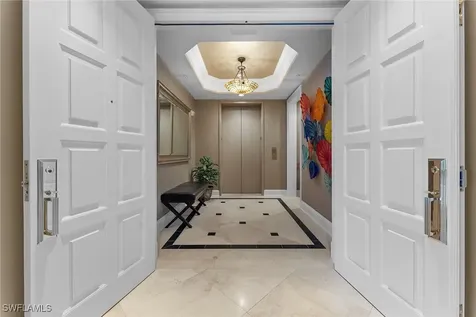 81 Seagate Drive Naples FL 34103