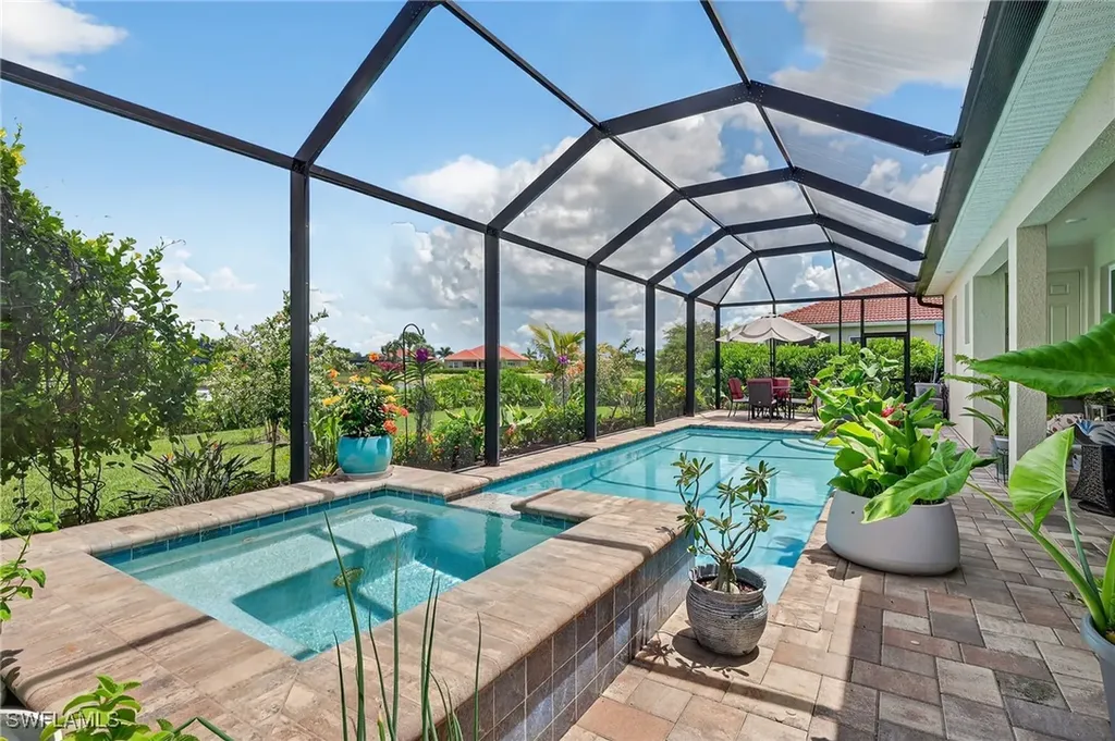 18725 Lake Hammock Drive Naples FL 34114