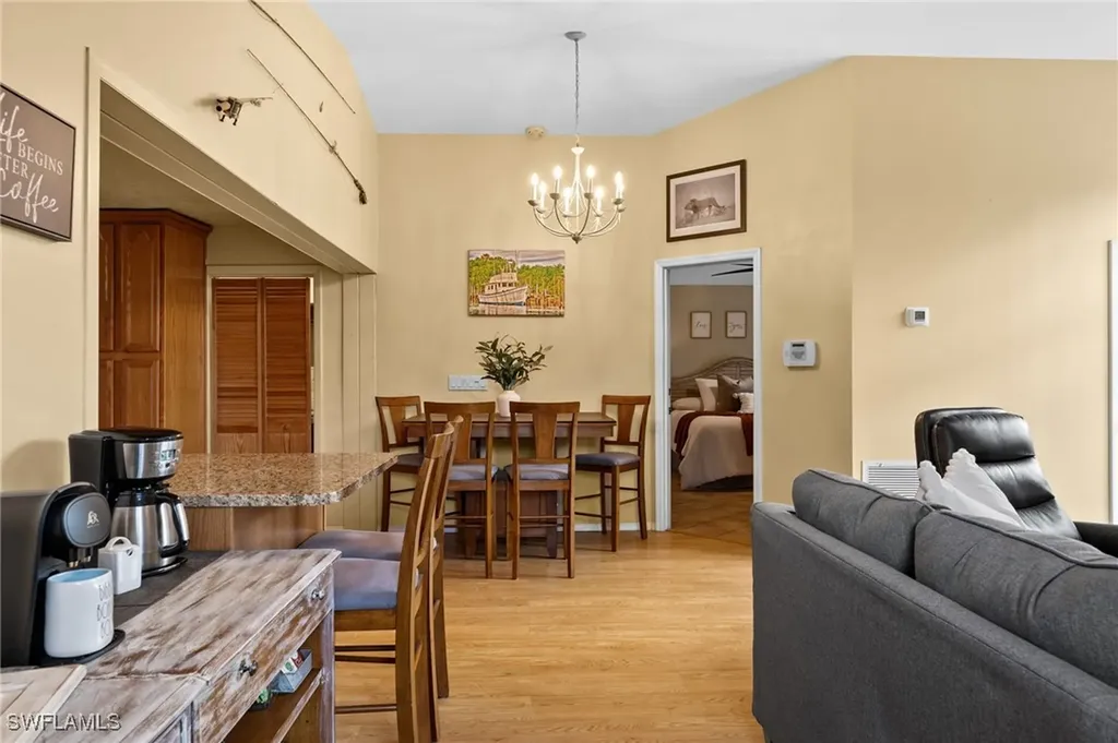 89 8th Street Bonita Springs FL 34134