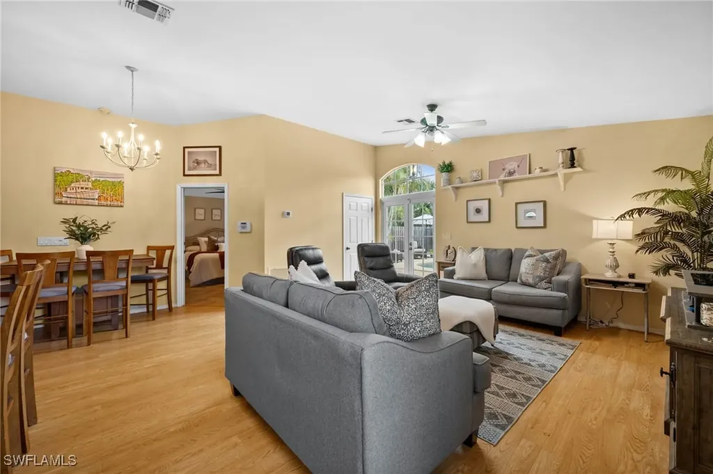 89 8th Street Bonita Springs FL 34134