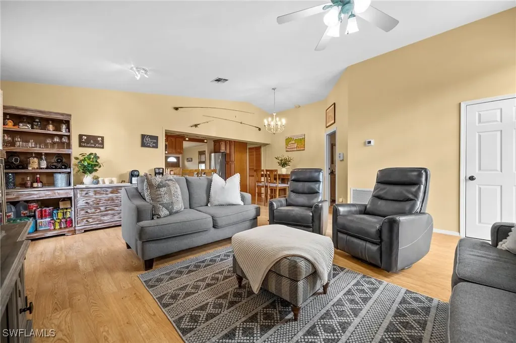 89 8th Street Bonita Springs FL 34134