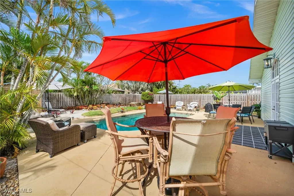 89 8th Street Bonita Springs FL 34134