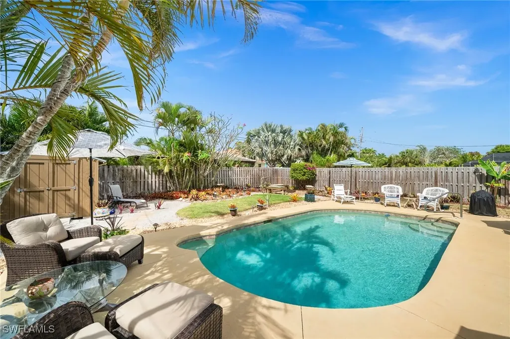 89 8th Street Bonita Springs FL 34134