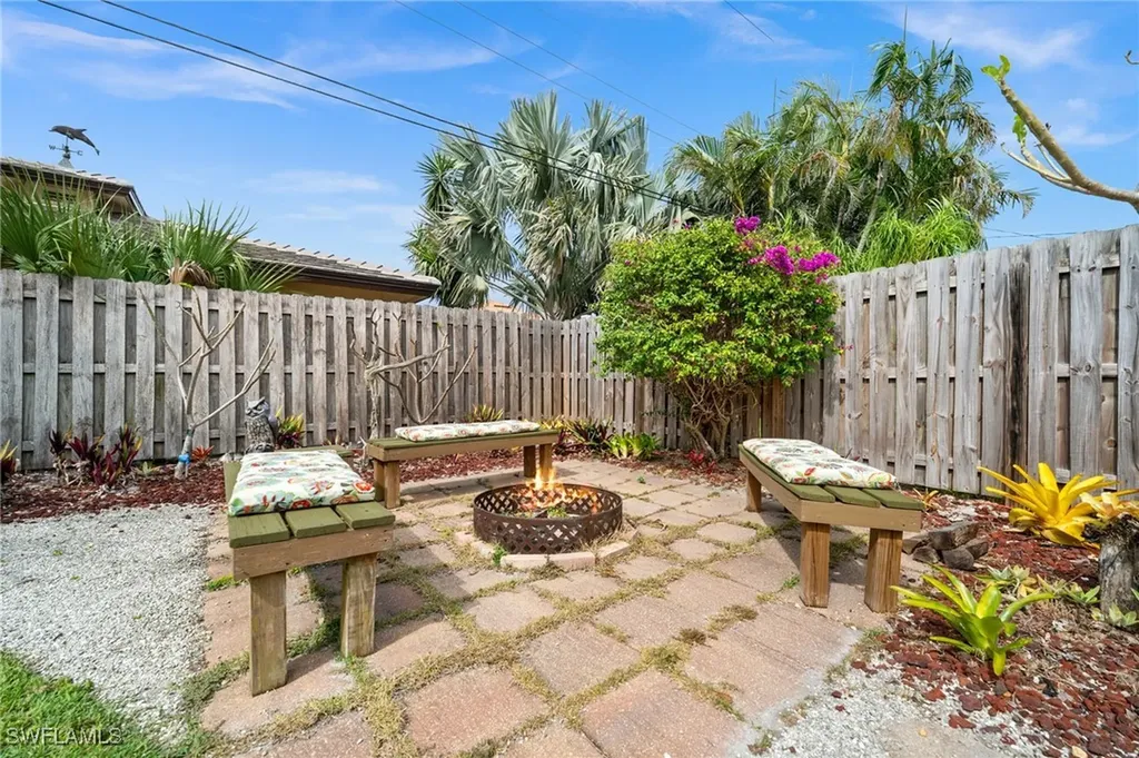 89 8th Street Bonita Springs FL 34134