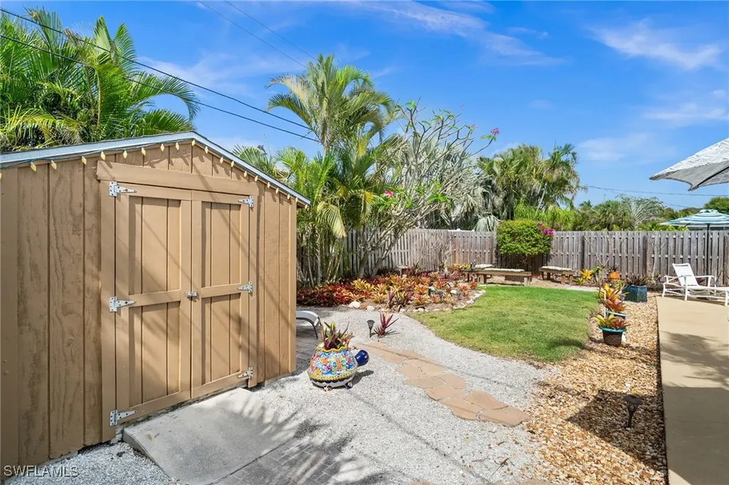 89 8th Street Bonita Springs FL 34134