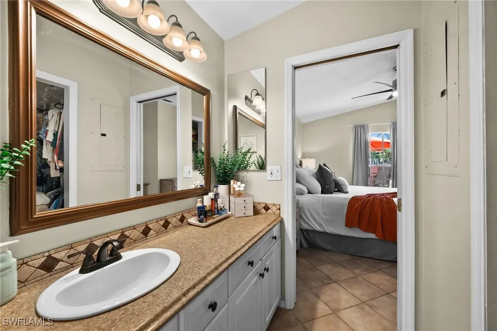 89 8th Street Bonita Springs FL 34134