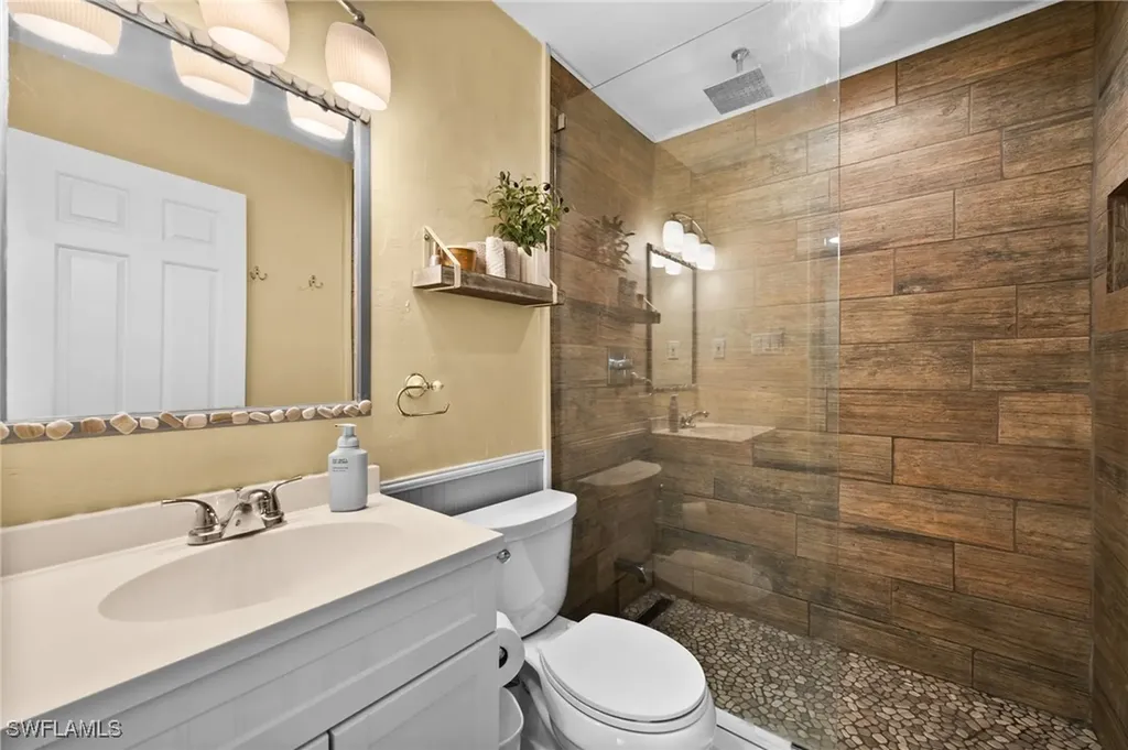 89 8th Street Bonita Springs FL 34134