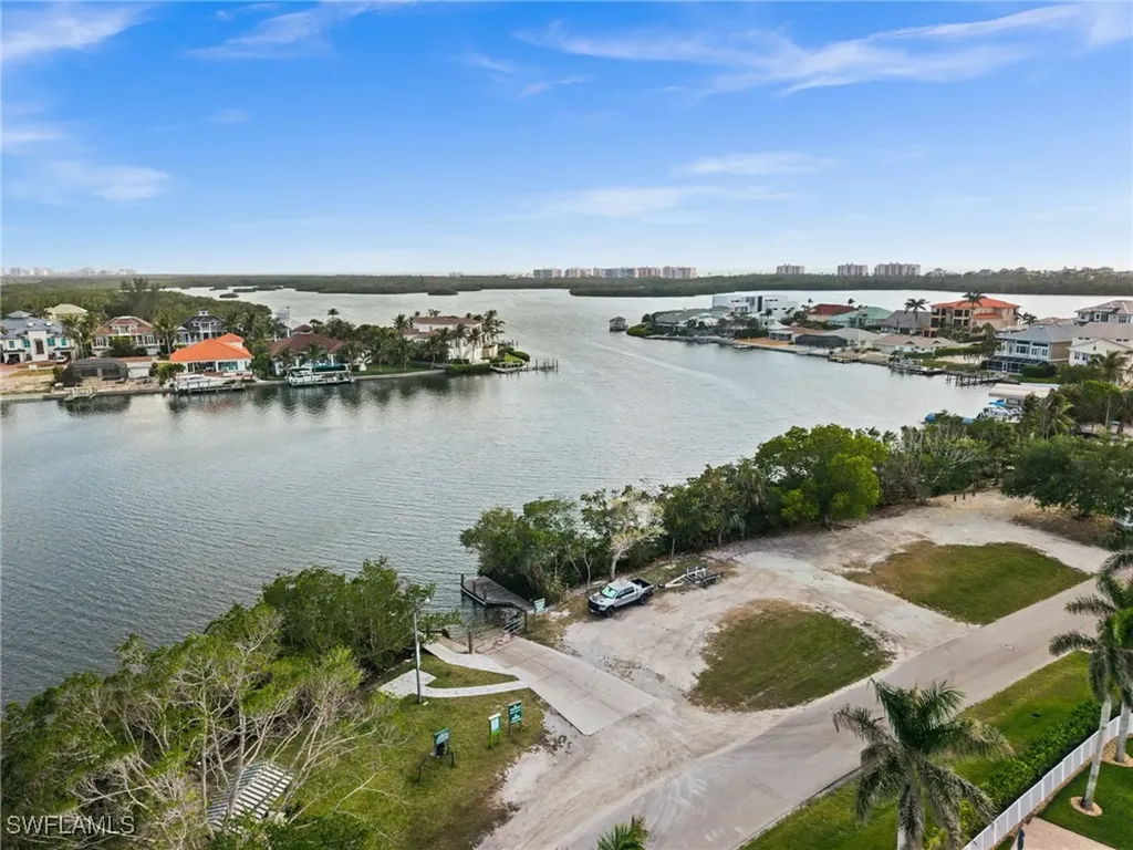 89 8th Street Bonita Springs FL 34134