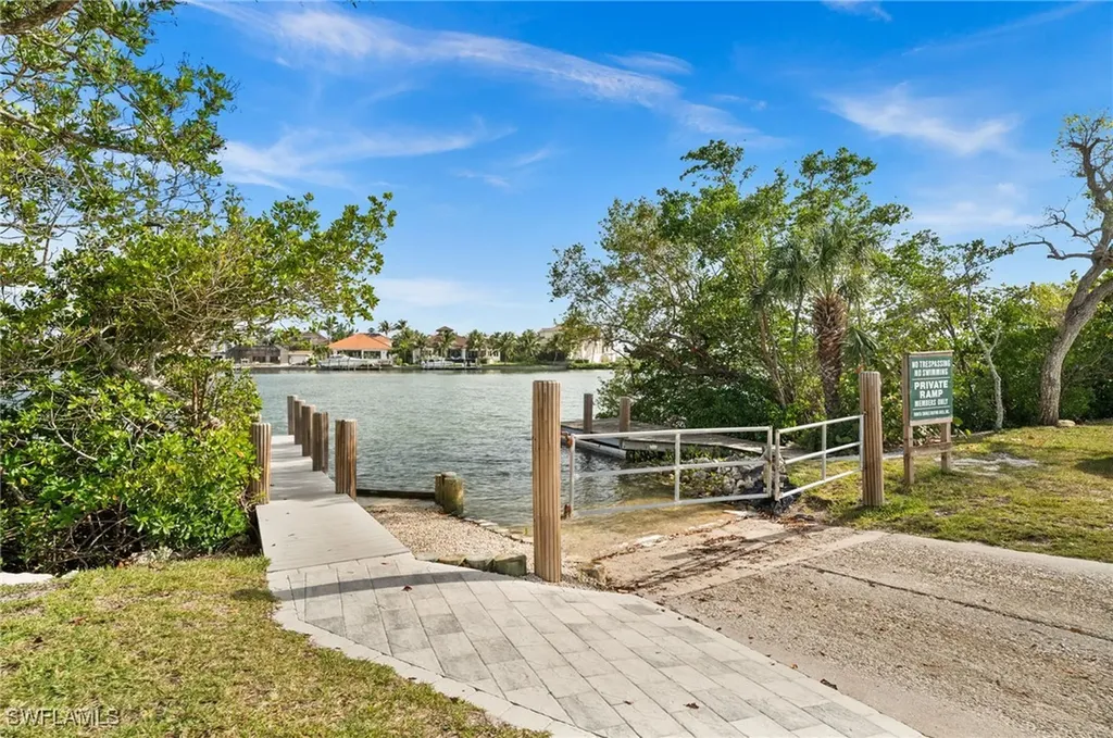 89 8th Street Bonita Springs FL 34134