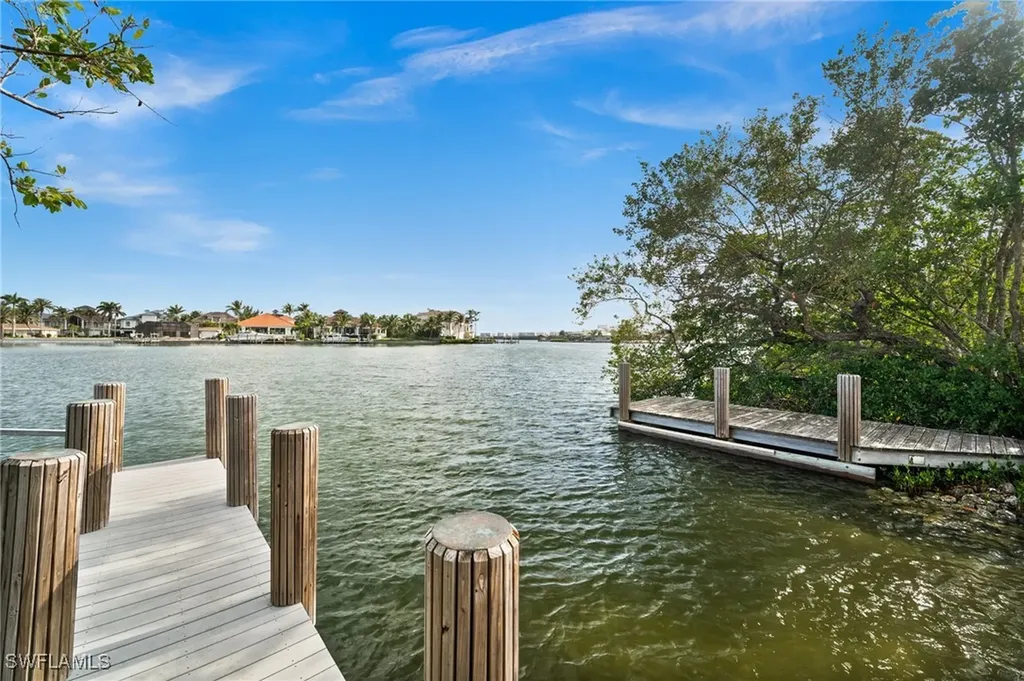 89 8th Street Bonita Springs FL 34134