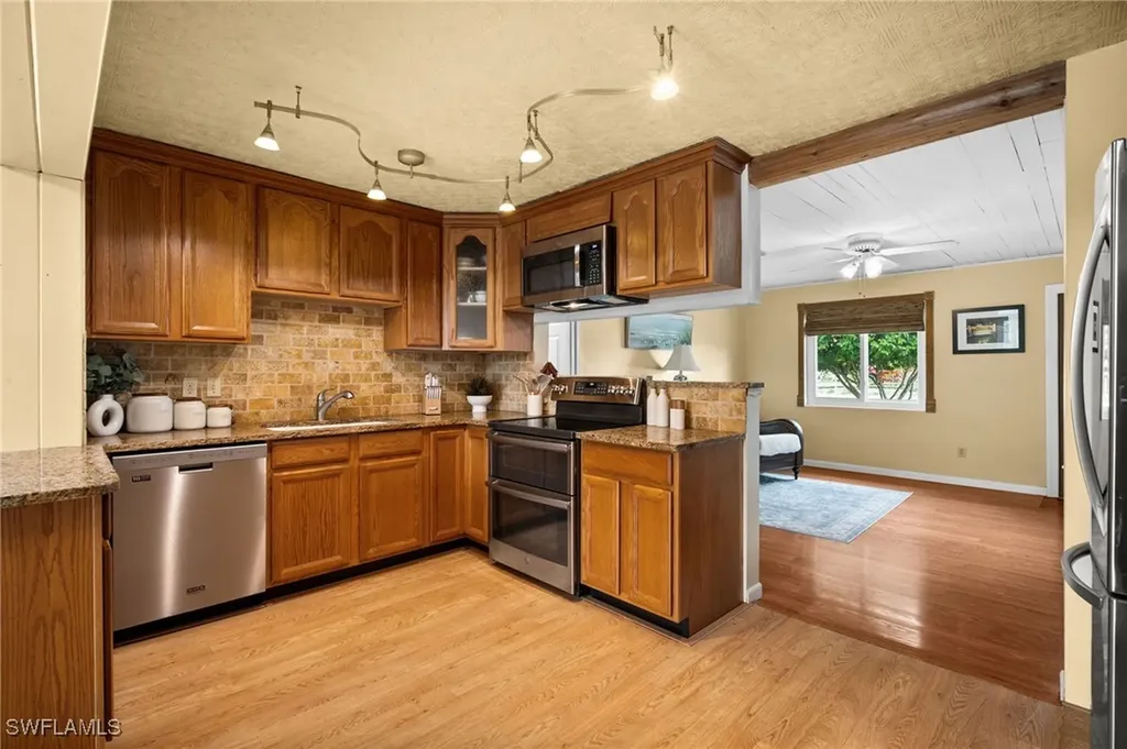 89 8th Street Bonita Springs FL 34134