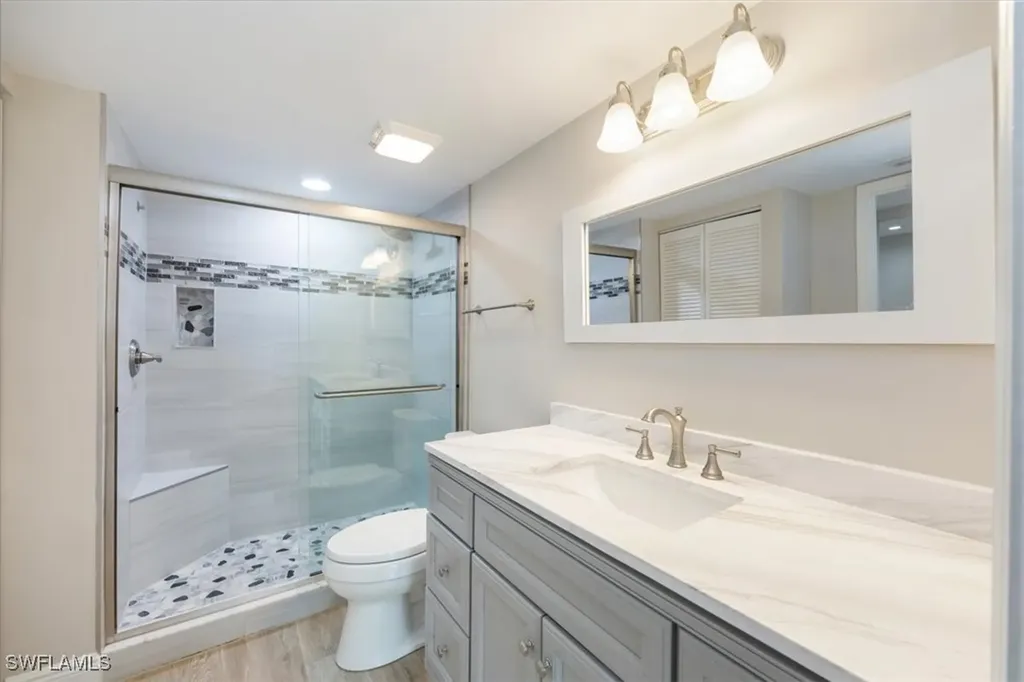 5940 Via Lugano Naples FL 34108