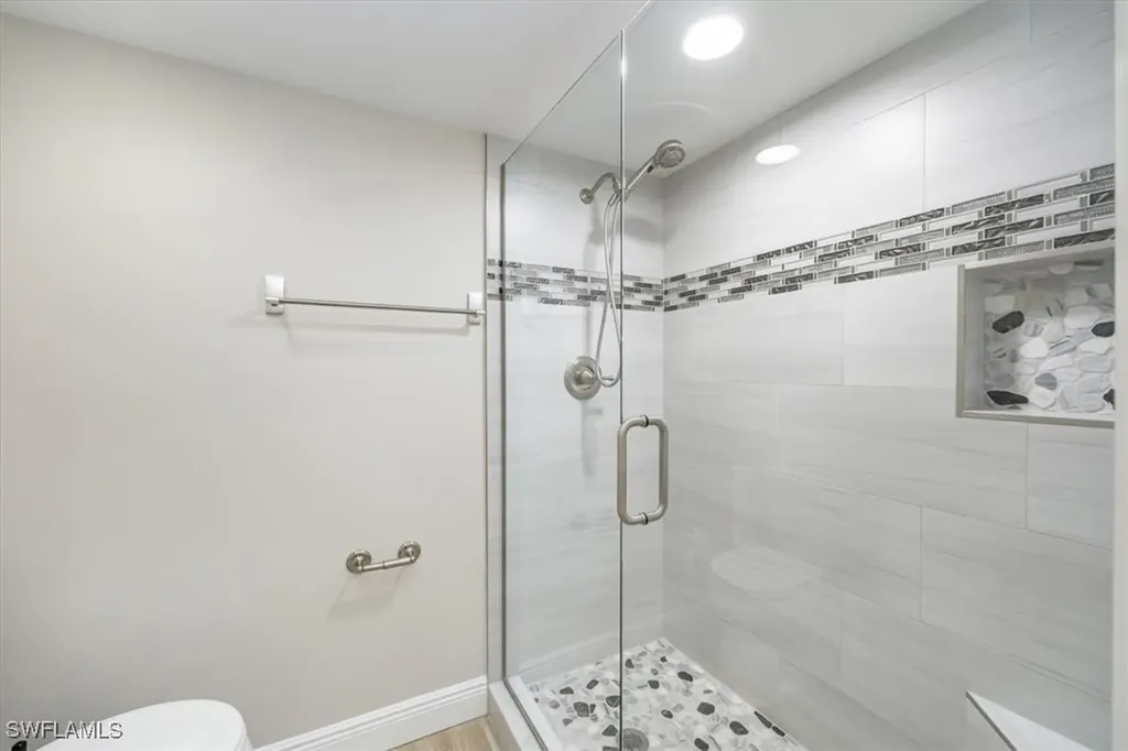 5940 Via Lugano Naples FL 34108