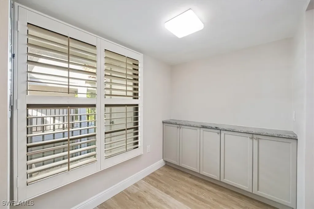 5940 Via Lugano Naples FL 34108