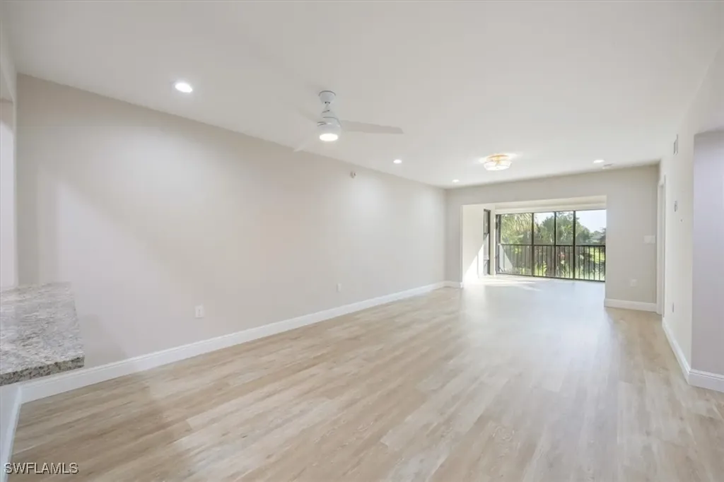 5940 Via Lugano Naples FL 34108