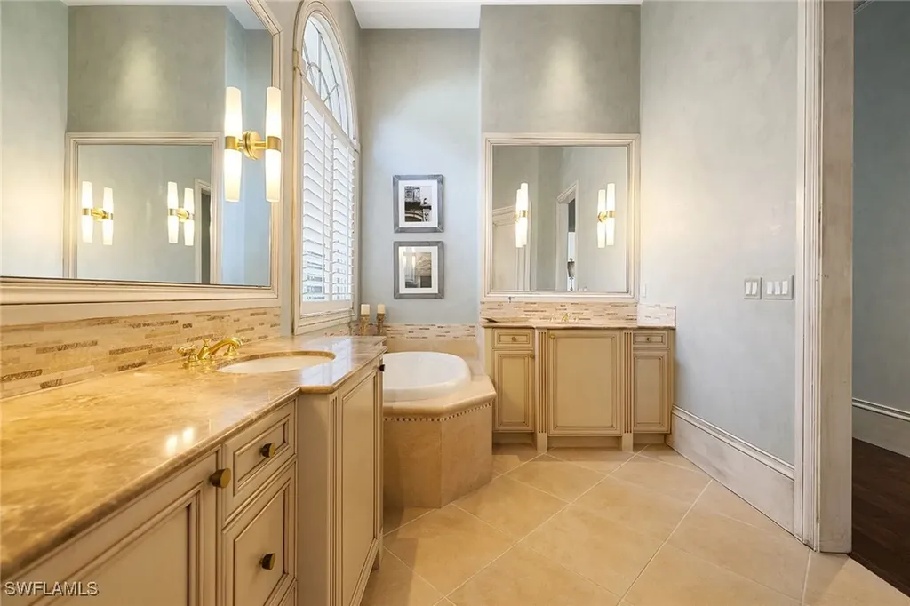 15655 Villoresi Way Naples FL 34110