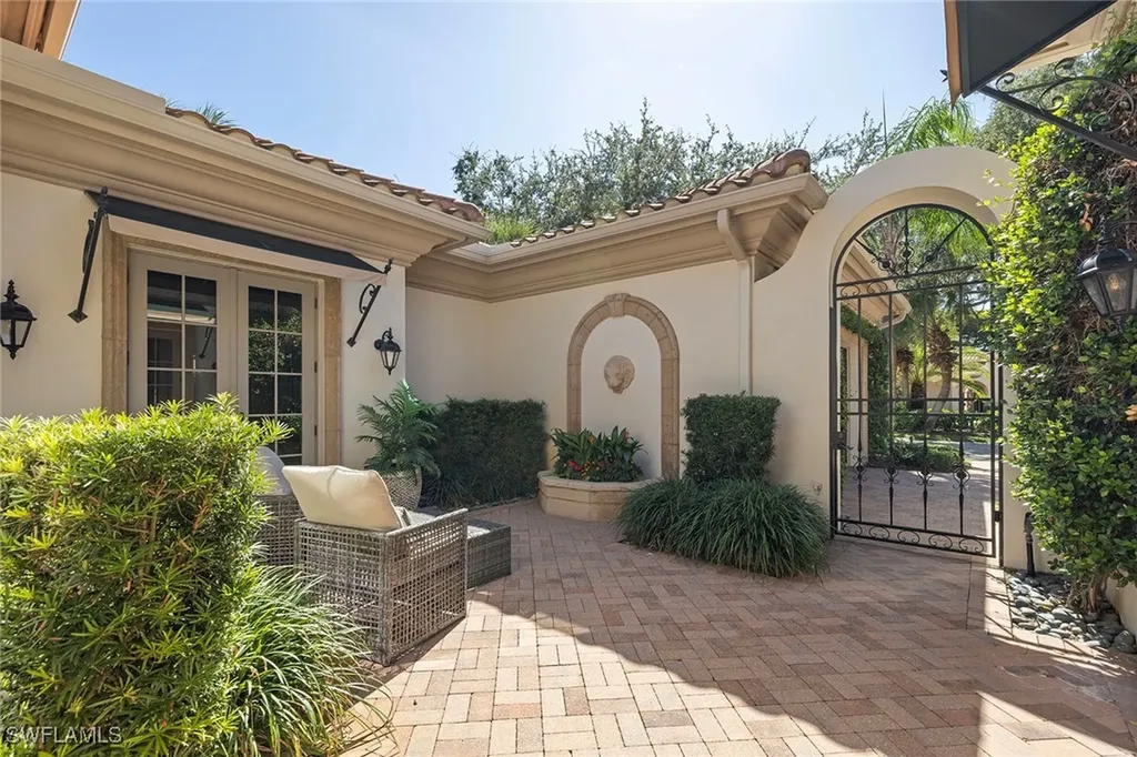 15655 Villoresi Way Naples FL 34110