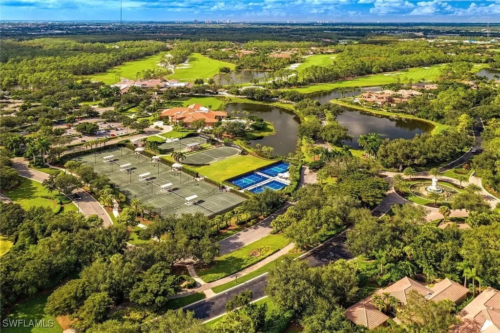 15655 Villoresi Way Naples FL 34110