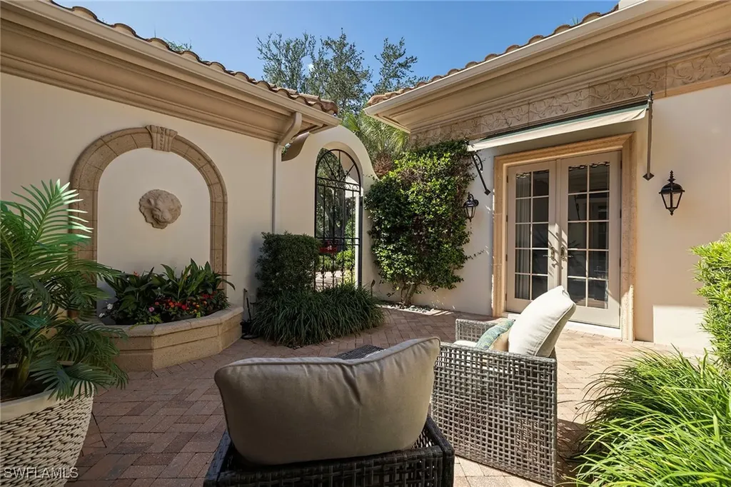 15655 Villoresi Way Naples FL 34110