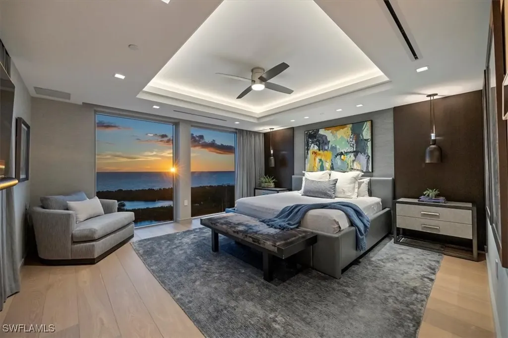 6897 Grenadier Boulevard Naples FL 34108