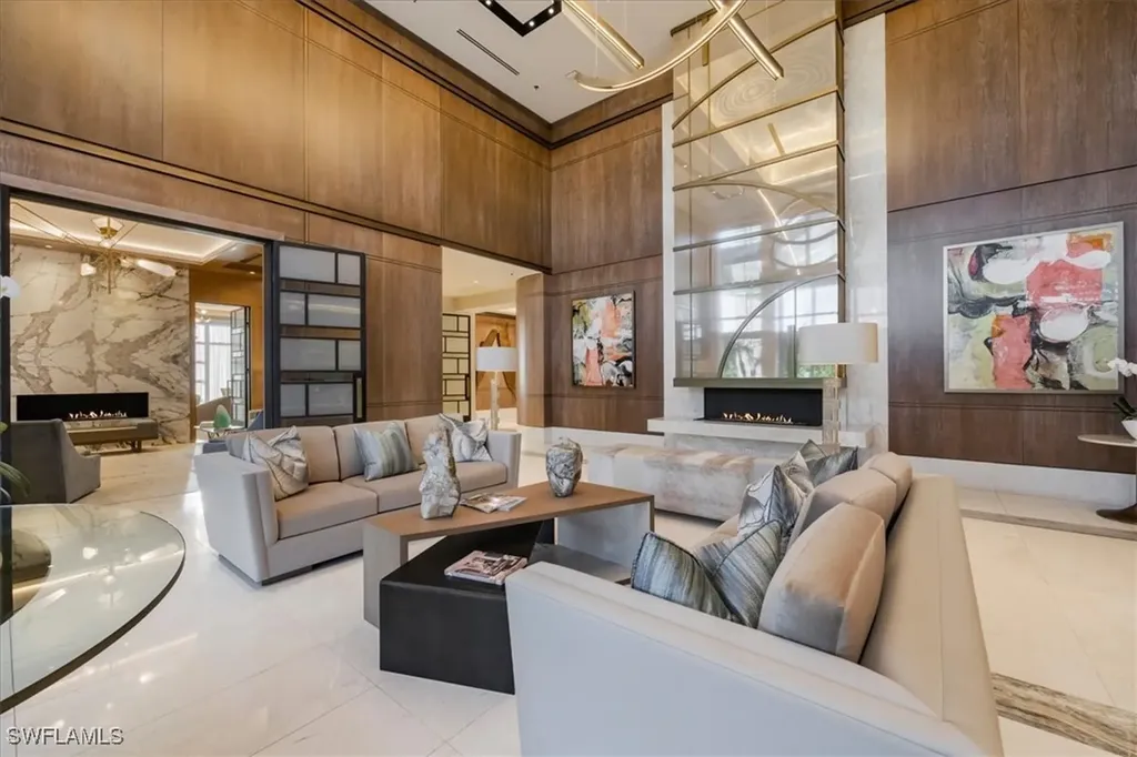 6897 Grenadier Boulevard Naples FL 34108