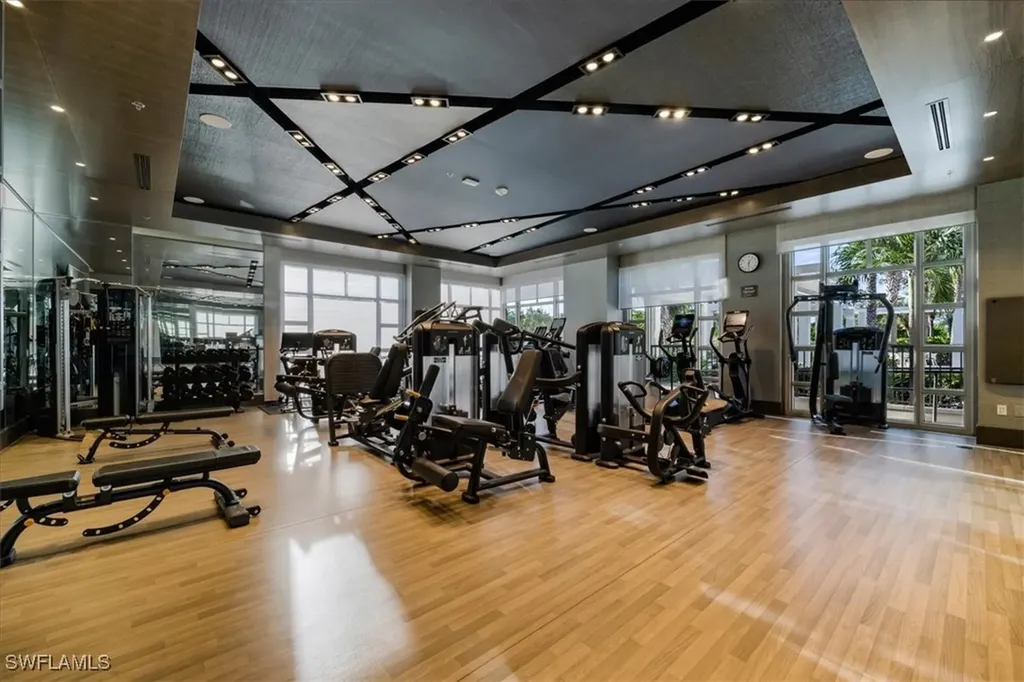 6897 Grenadier Boulevard Naples FL 34108