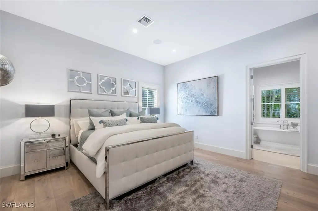 1844 Alamanda Drive Naples FL 34102