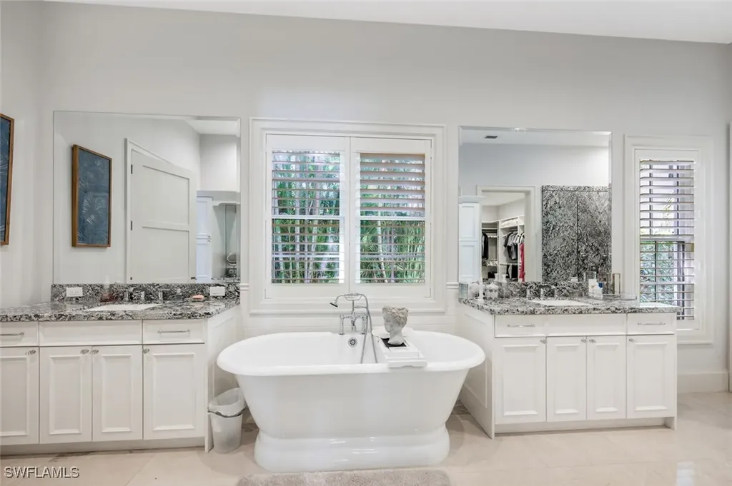 1844 Alamanda Drive Naples FL 34102