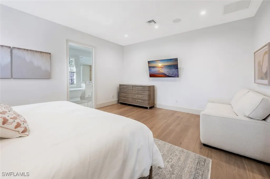 1844 Alamanda Drive Naples FL 34102
