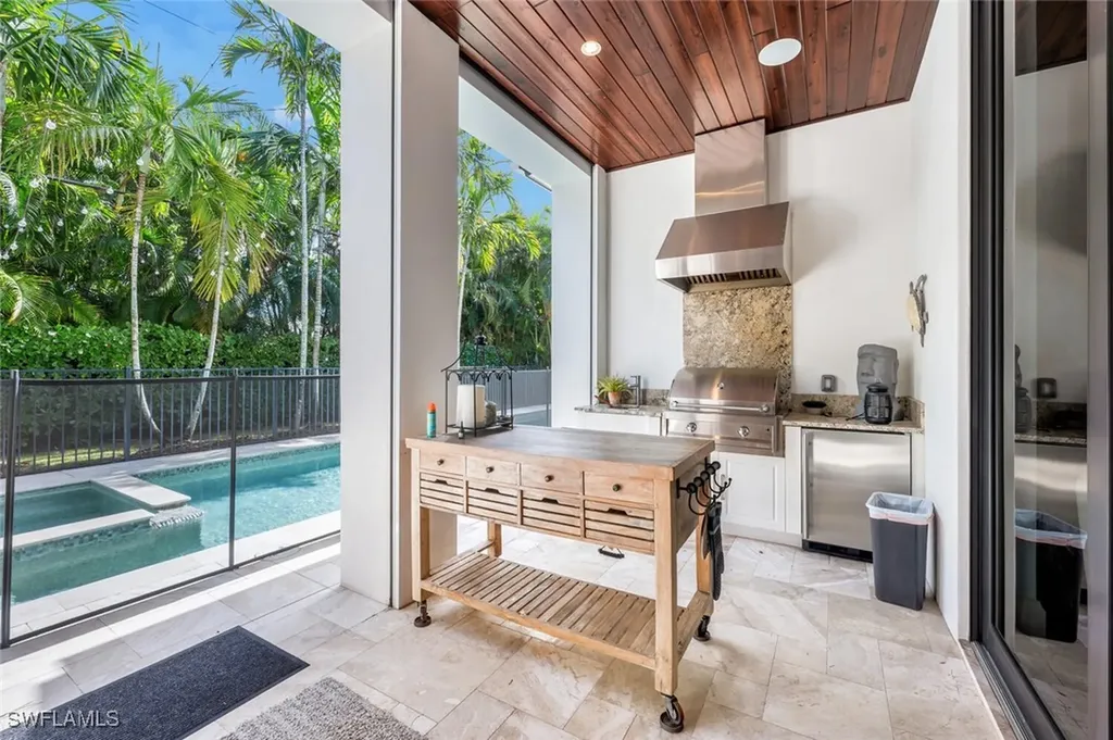 1844 Alamanda Drive Naples FL 34102