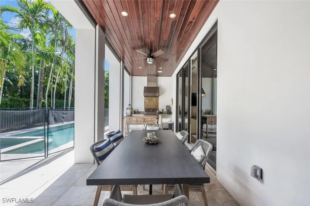 1844 Alamanda Drive Naples FL 34102