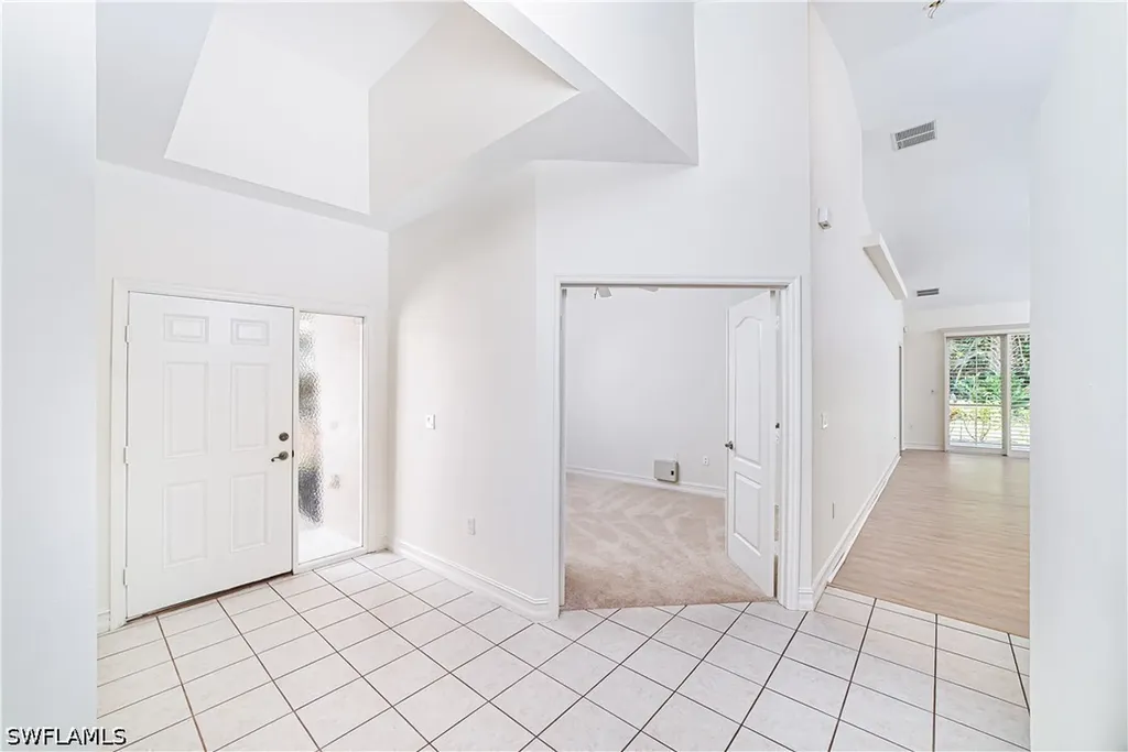 8092 Sanctuary Drive Naples FL 34104
