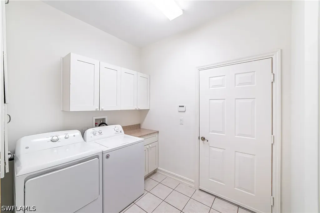 8092 Sanctuary Drive Naples FL 34104