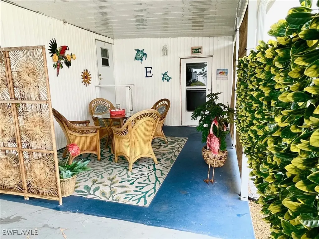 220 Derwent Boulevard Fort Myers FL 33908