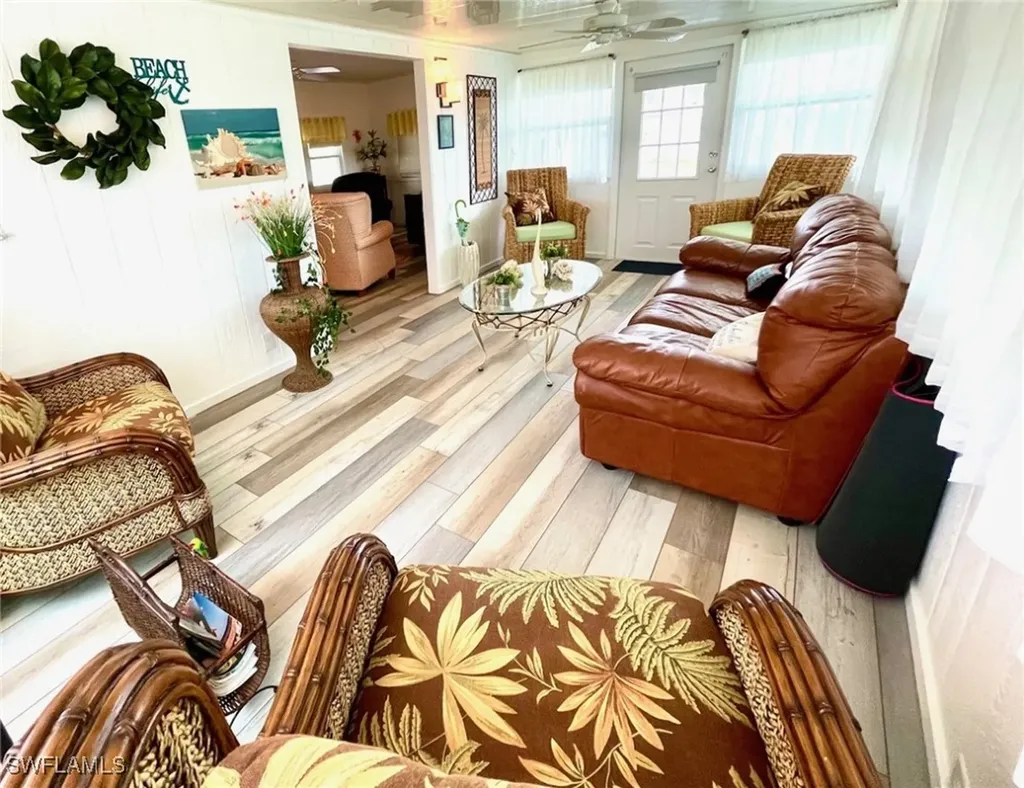 220 Derwent Boulevard Fort Myers FL 33908