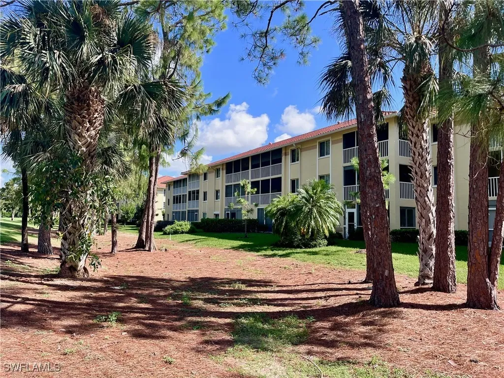 3685 Amberly Circle W Naples FL 34112