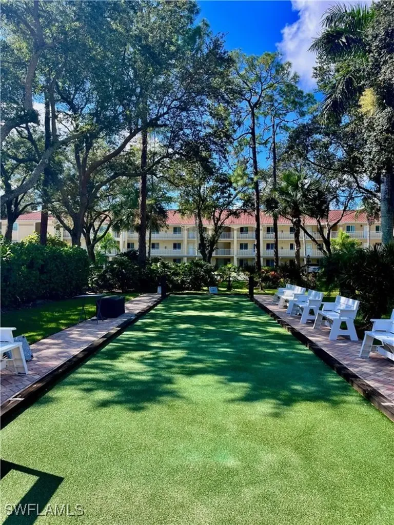3685 Amberly Circle W Naples FL 34112