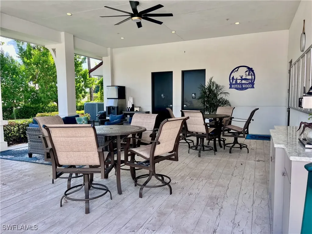3685 Amberly Circle W Naples FL 34112