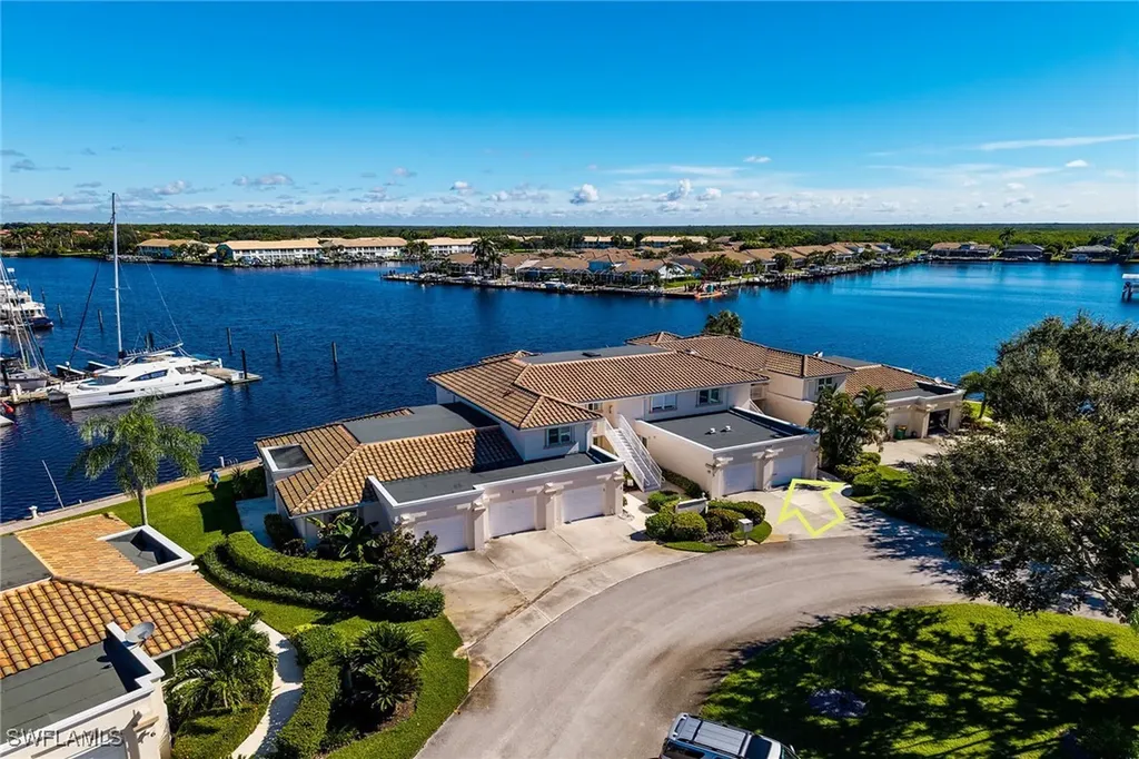 269 Sunrise Cay Naples FL 34114