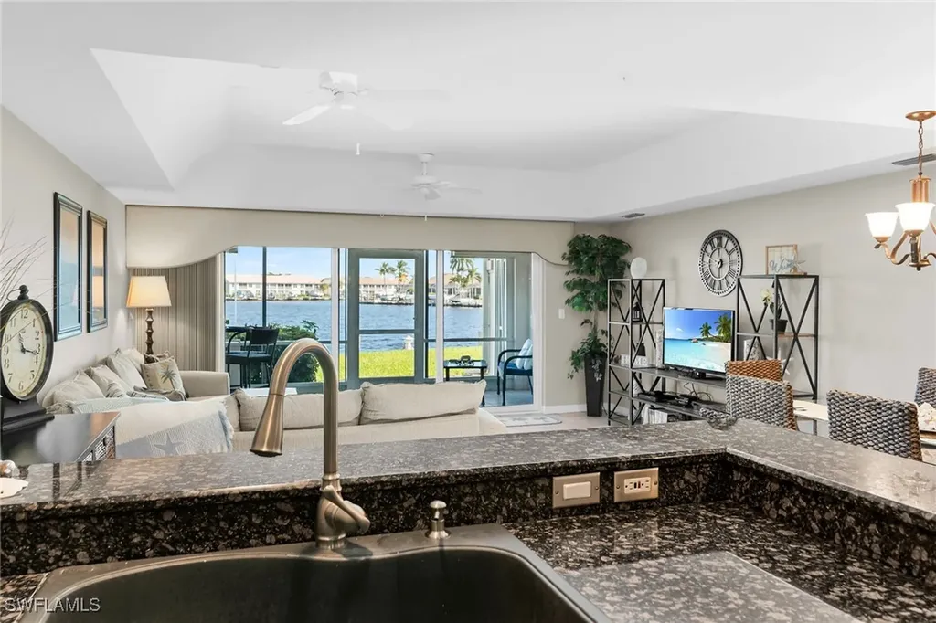 269 Sunrise Cay Naples FL 34114