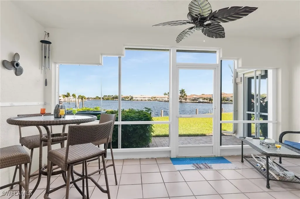 269 Sunrise Cay Naples FL 34114