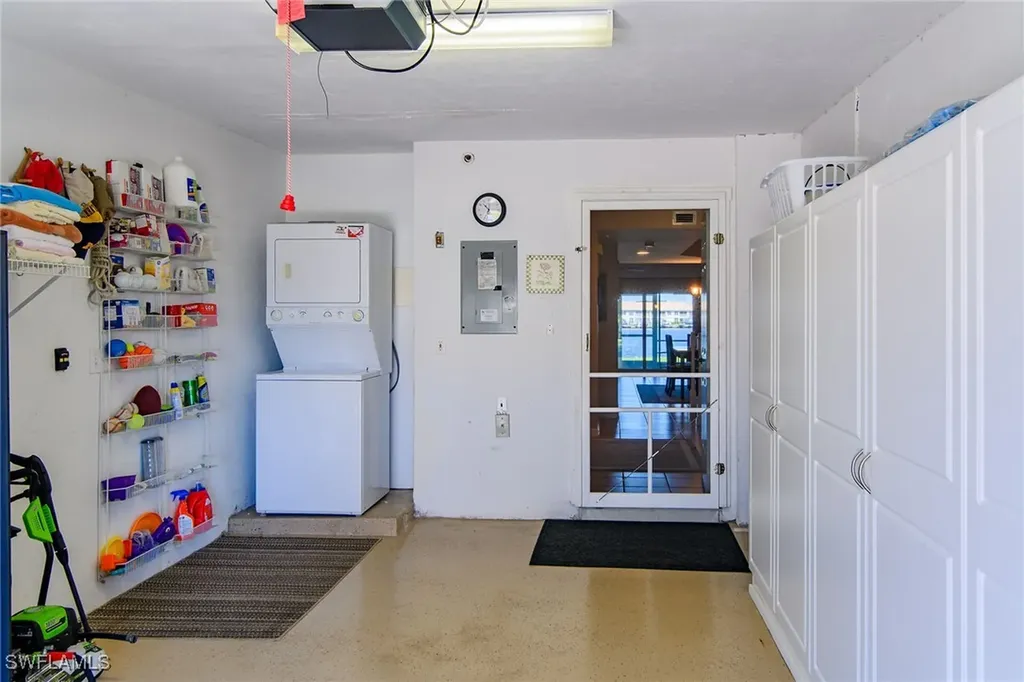 269 Sunrise Cay Naples FL 34114