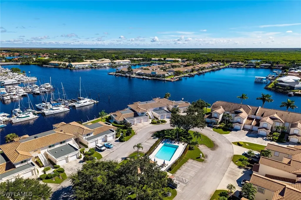 269 Sunrise Cay Naples FL 34114