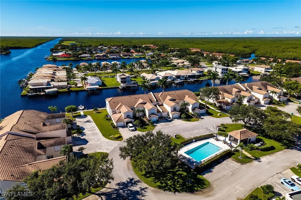 269 Sunrise Cay Naples FL 34114