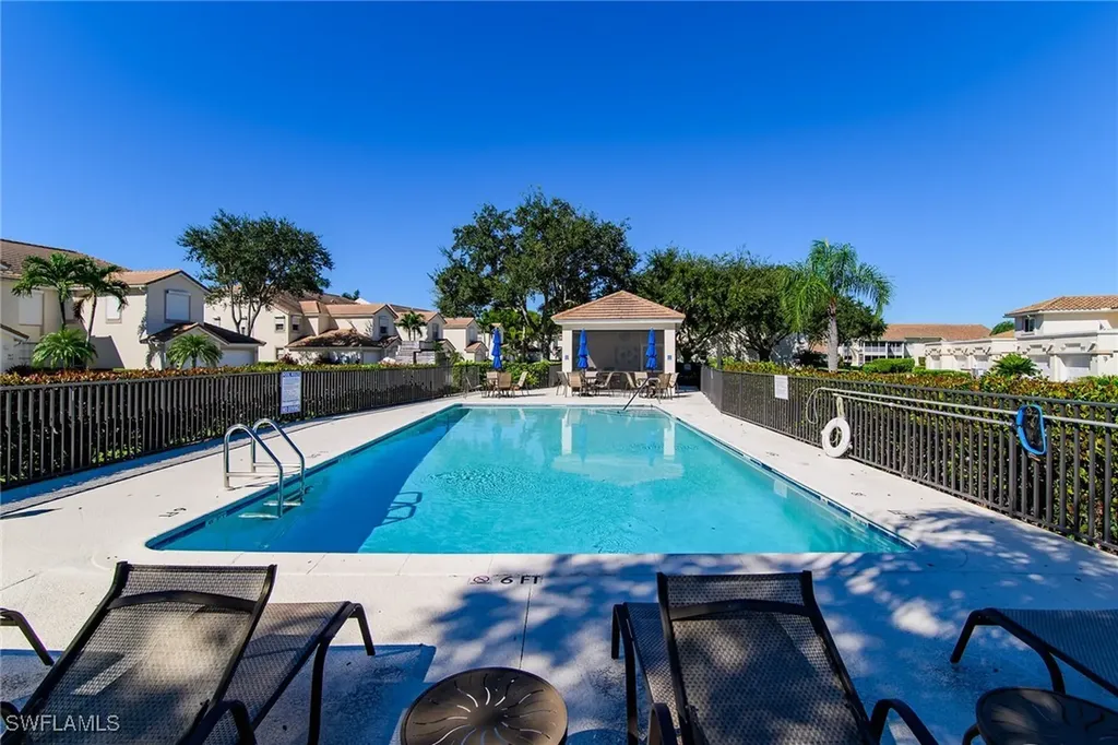 269 Sunrise Cay Naples FL 34114