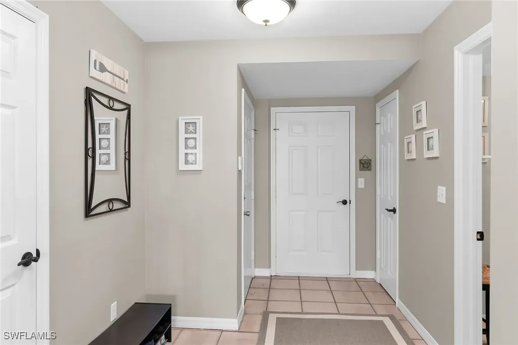 269 Sunrise Cay Naples FL 34114