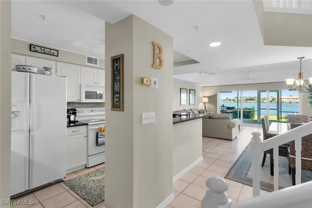 269 Sunrise Cay Naples FL 34114