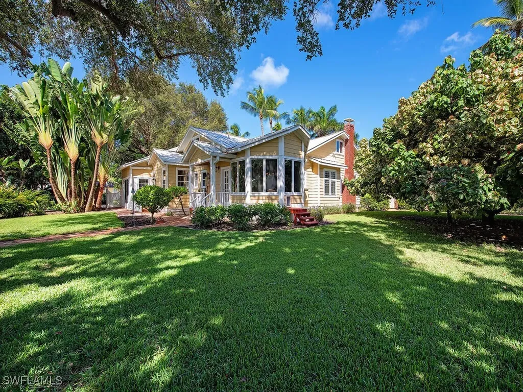 66 11th Avenue S Naples FL 34102