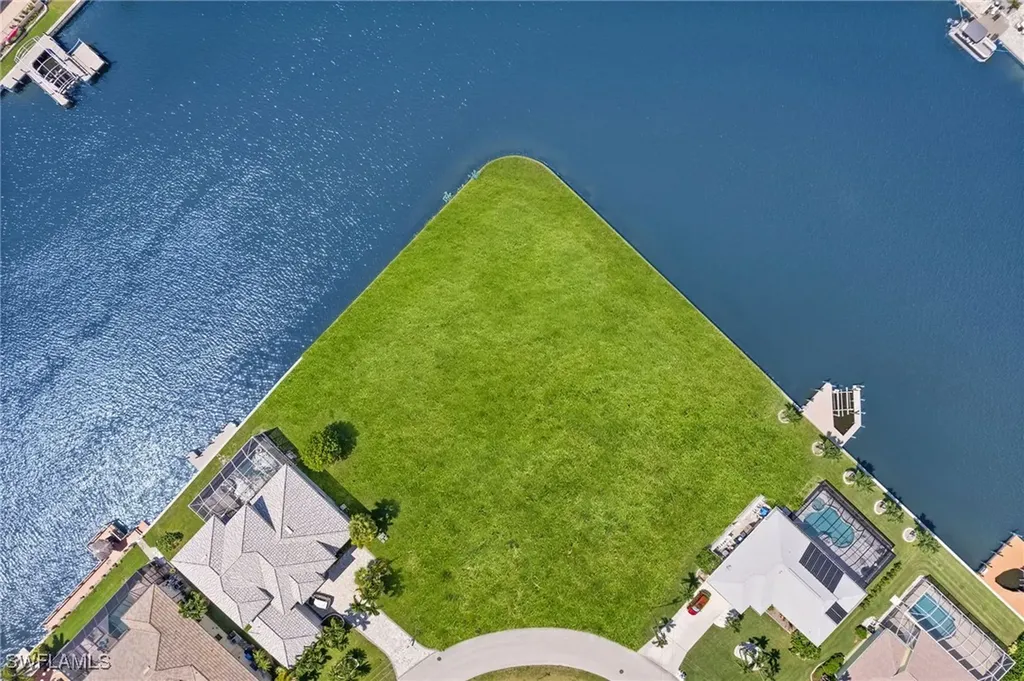 2701 SW 30th Terrace Cape Coral FL 33914